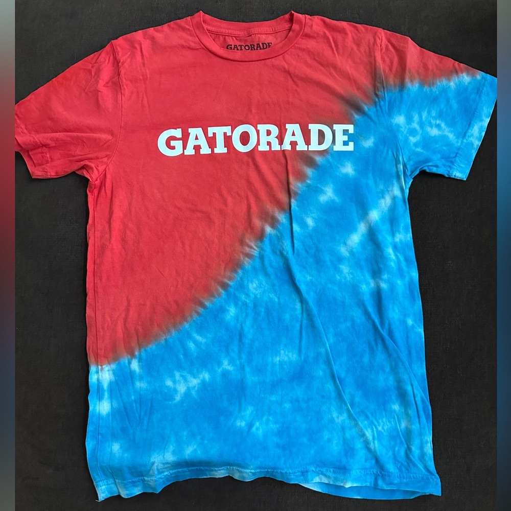 Gatorade Red and Blue Tie-Dye Men's Short Sleeve Tee